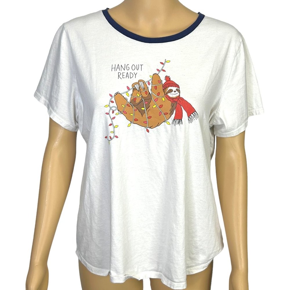 Old Navy Everywear Womens‎ L White Christmas Sloth Short Sleeve Blouse Shirt